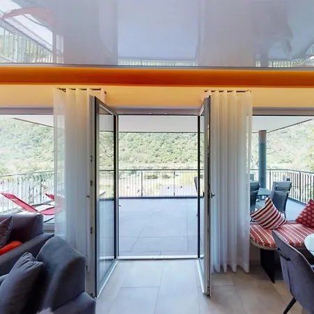 2 Bedroom Gorgeous In Apartman Burgen