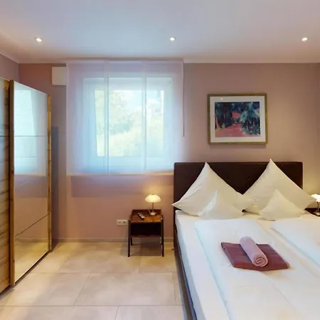 2 Bedroom Gorgeous In Apartman Burgen