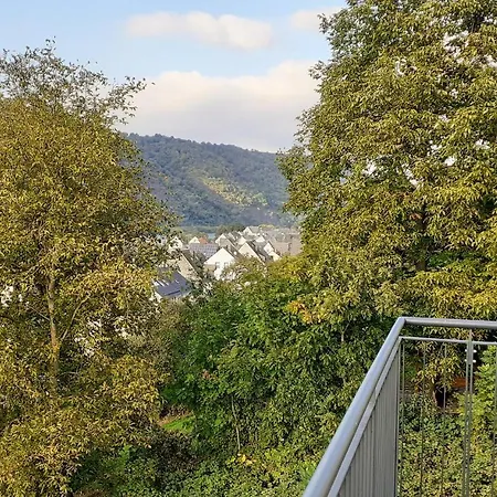 Appartement 2 Bedroom Gorgeous In Burgen (Mayen-Koblenz)