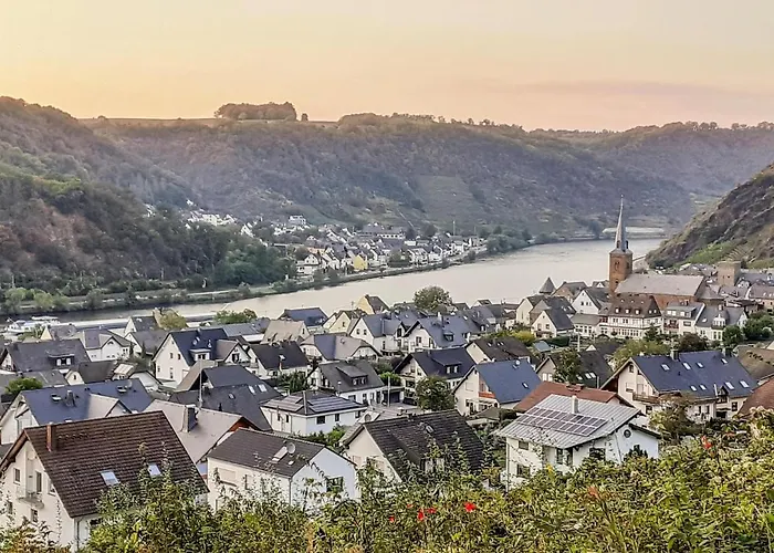 2 Bedroom Gorgeous In Apartamento *